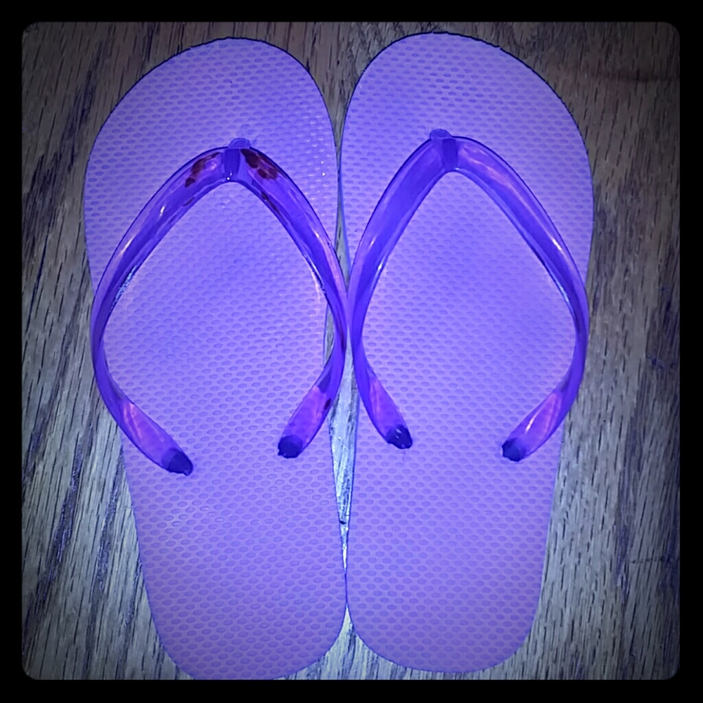 These are used flip flops